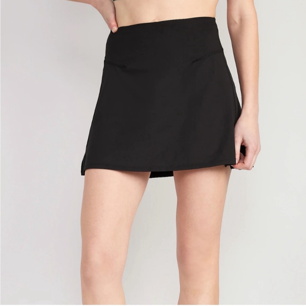 Old Navy PowerSoft Skort